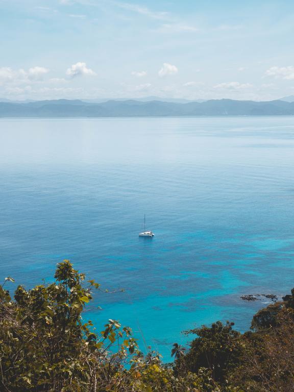 Uprising Beach Resort Pacific Harbour Eksteriør bilde