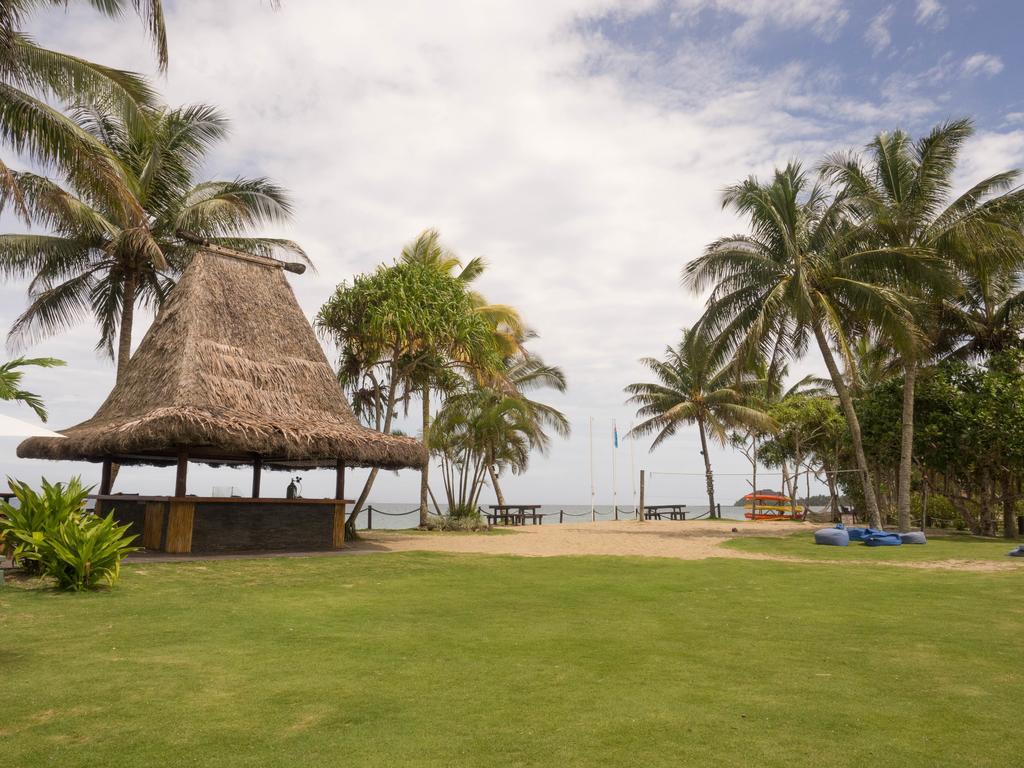 Uprising Beach Resort Pacific Harbour Eksteriør bilde